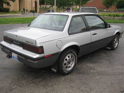 Buick Skyhawk 1985 photo