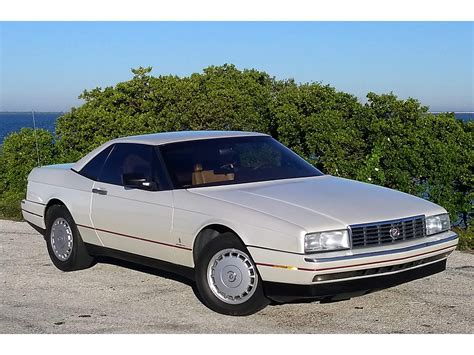 Cadillac Allante 1987 photo