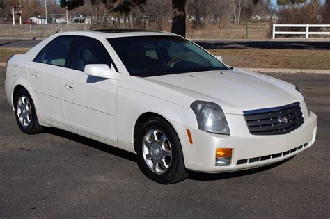 Cadillac Cts 2004 photo