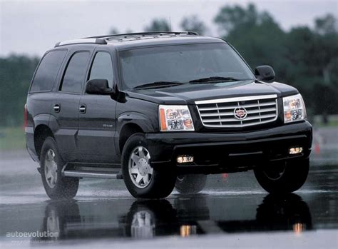 Cadillac Escalade 2000 photo