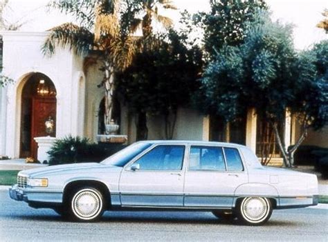 Cadillac Fleetwood 1992 photo