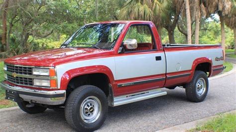 Chevrolet C2500 1990 photo