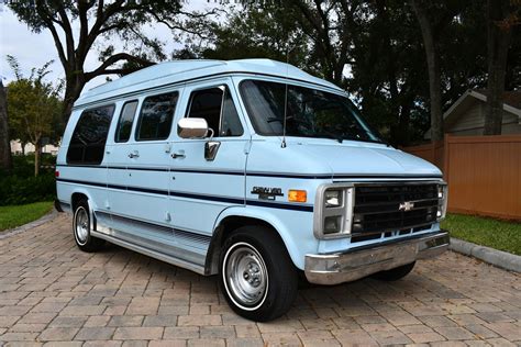 Chevrolet Chevy van g20 photo