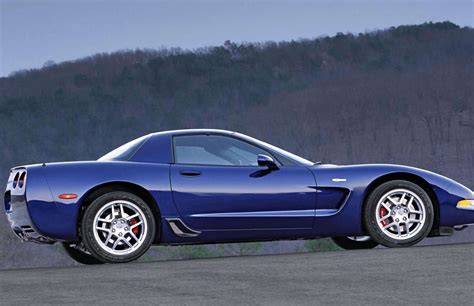 Chevrolet Corvette 2004 photo