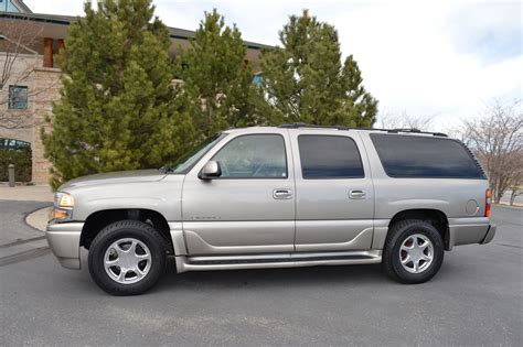 Chevrolet Denali 2003 photo