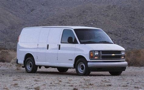 Chevrolet Express 1500 2000 photo