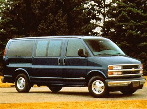 Chevrolet Express 1997 photo