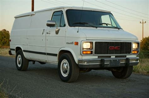 Chevrolet G10 1993 photo