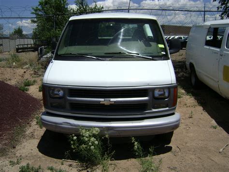 Chevrolet G2500 photo