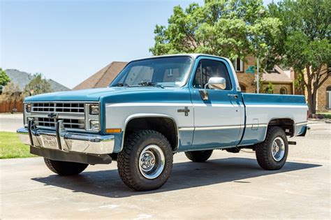 Chevrolet K10 1985 photo