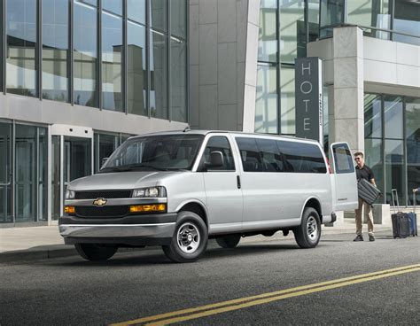 photo of Chevrolet L van car production