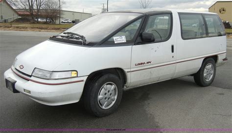 Chevrolet Lumina apv 1992 photo