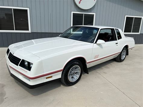 Chevrolet Monte carlo 1987 photo