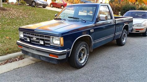 Chevrolet S10 pickup 1987 photo