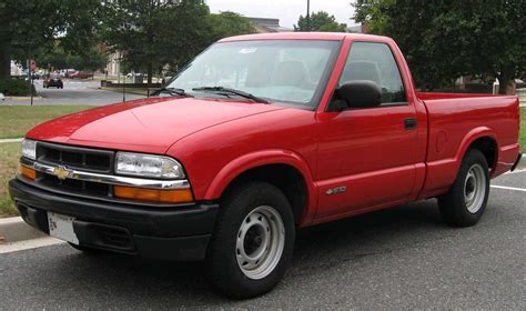 photo of Chevrolet S10 pickup car production