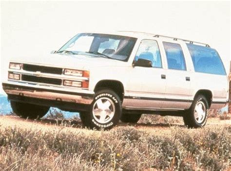 Chevrolet Suburban 1999 photo