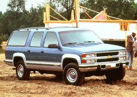 Chevrolet Suburban 2500 1996 photo