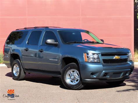 Chevrolet Suburban 2500 2010 photo