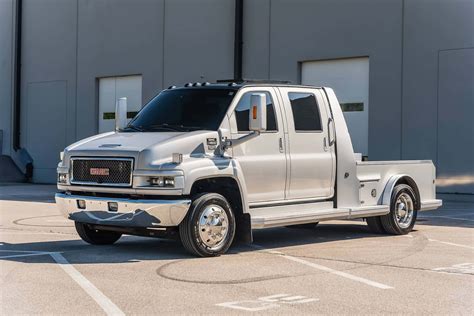 photo of Chevrolet Topkick car production