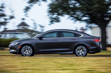 Chrysler 200 2015 photo