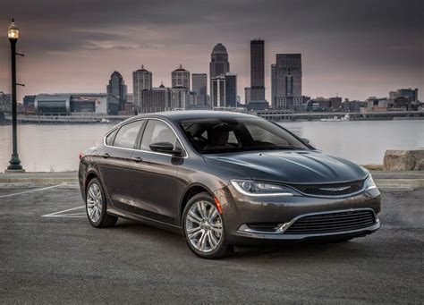 Chrysler 200