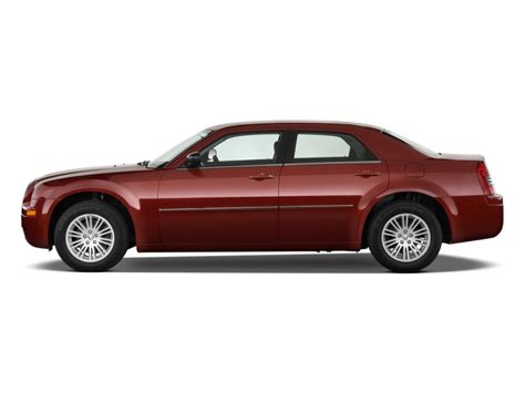 Chrysler 300 2009 photo