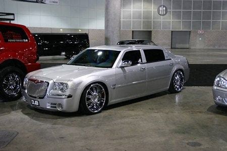 photo of Chrysler 300 lwb car production