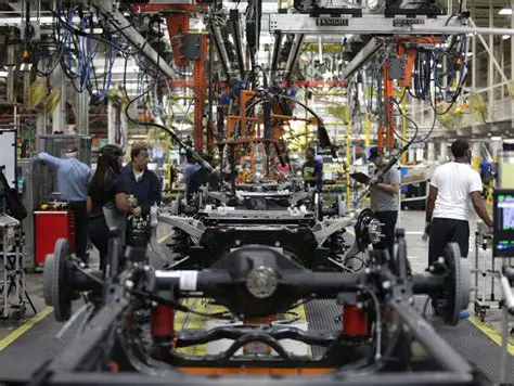 photo of Chrysler Chrysler truck car production