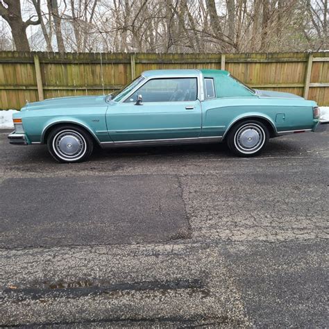 Chrysler Lebaron 1979 photo