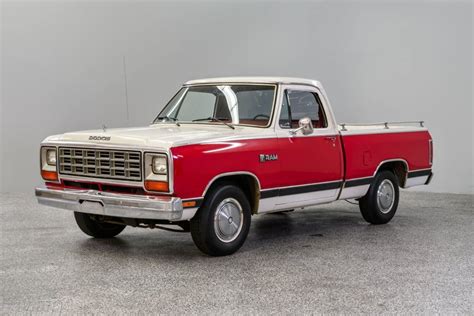 Dodge 150 photo