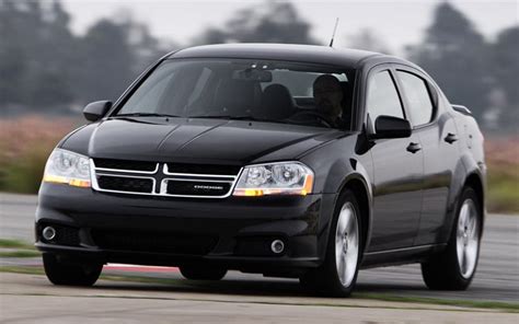 Dodge Avenger 2011 photo