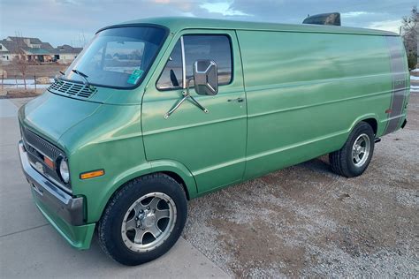 Dodge B300