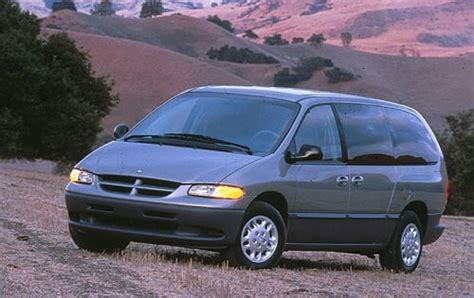 Dodge Caravan 1996 photo