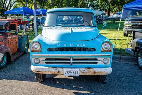 Dodge D200 photo