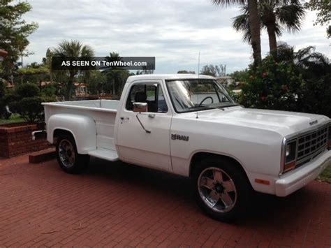 Dodge D250