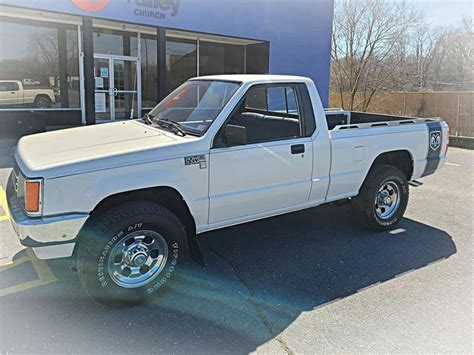 Dodge D50 1988 photo