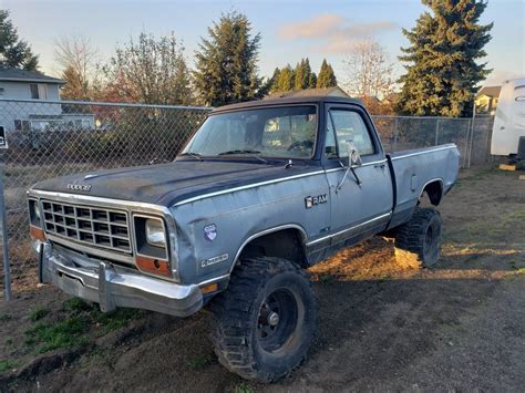 Dodge Dakota 1985 photo