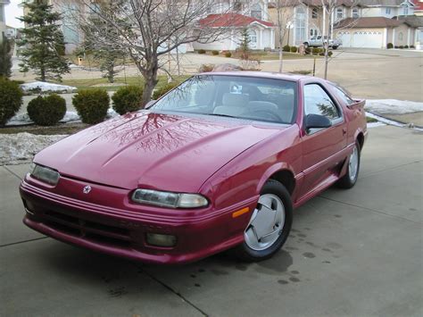 Dodge Daytona 1992 photo