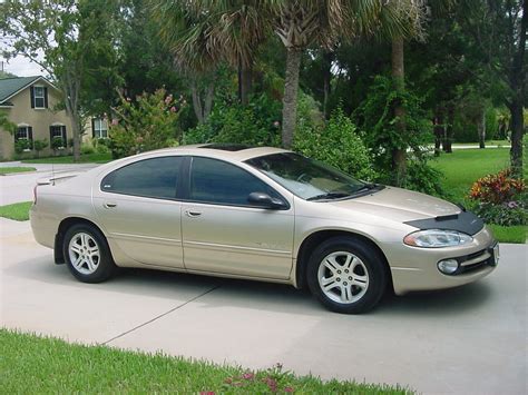 Dodge Intrepid 2000 photo