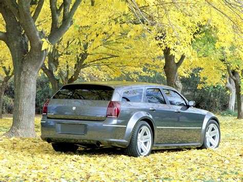 Dodge Magnum 2003 photo