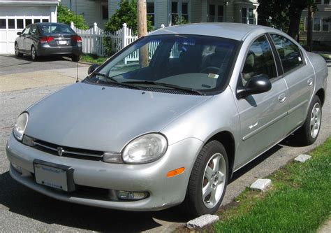 Dodge Neon 2000 photo