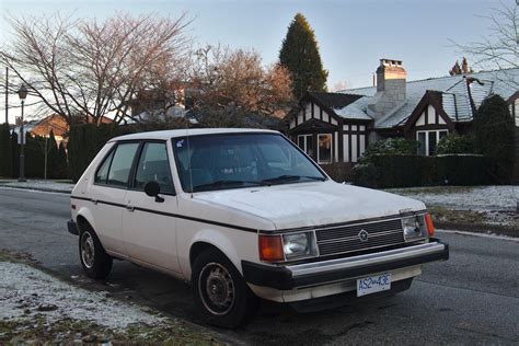 Dodge Omni 1989 photo