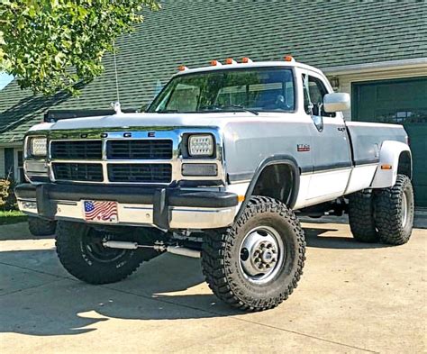 Dodge Ram 3500 1992 photo