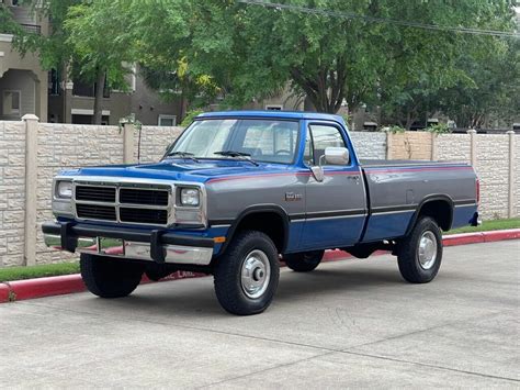 Dodge Ram 50 1990 photo