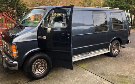 Dodge Ram b250 1998 photo