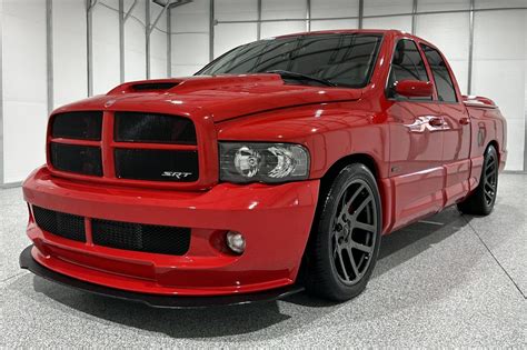 photo of Dodge Ram srt-10 car production