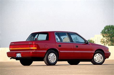 Dodge Spirit 1990 photo