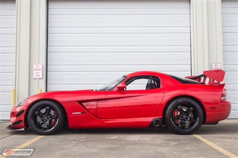 Dodge Viper coupe 2010 photo