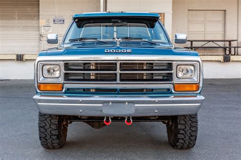 Dodge W250 1989 photo