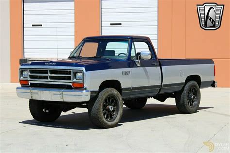 Dodge W350 1990 photo